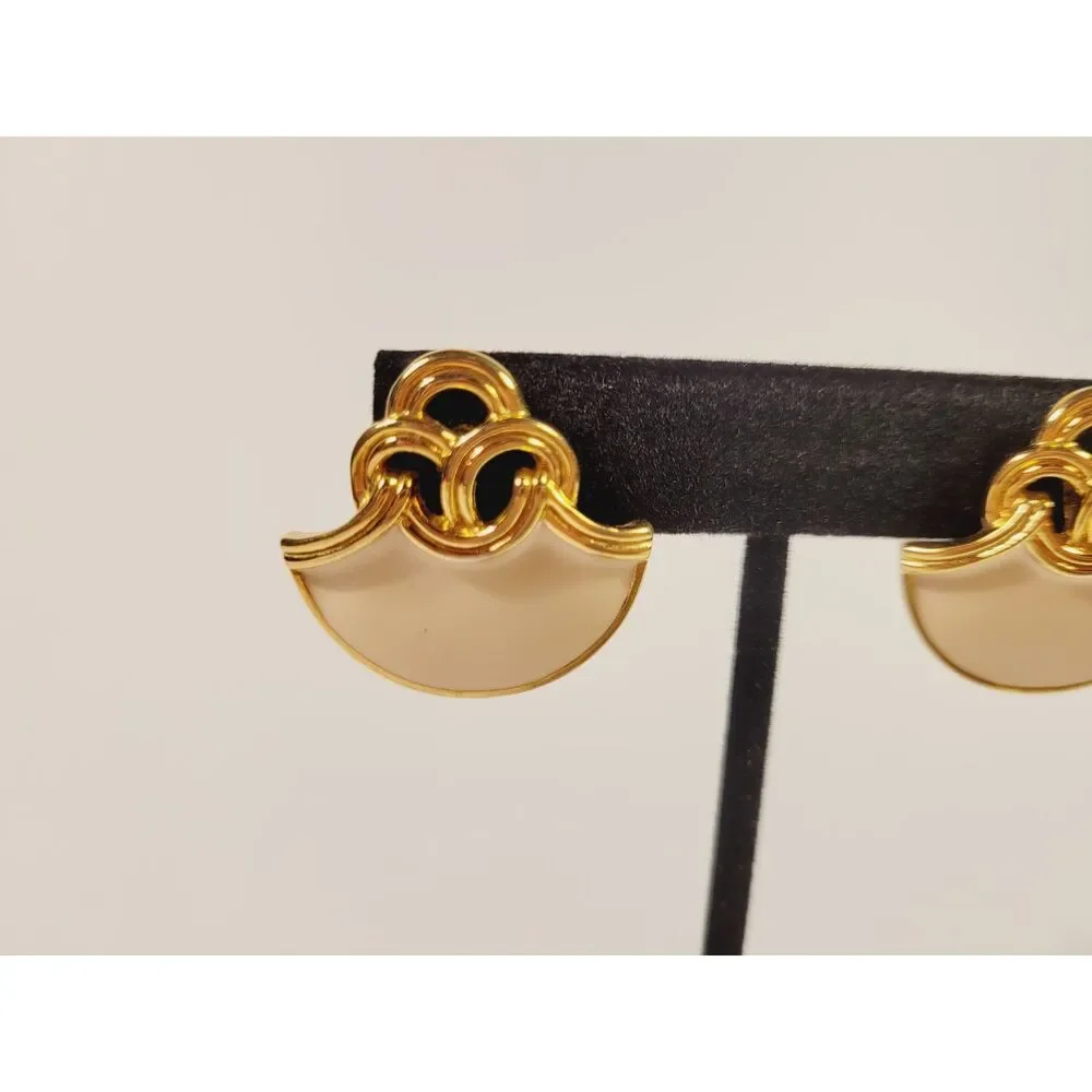 Vtg Avon Ivory Enamel Vogue Style Gold and White Stud Earrings Fan Shape 1980s